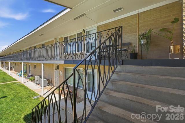 3010 Crosby Road 210, Charlotte, NC 28211