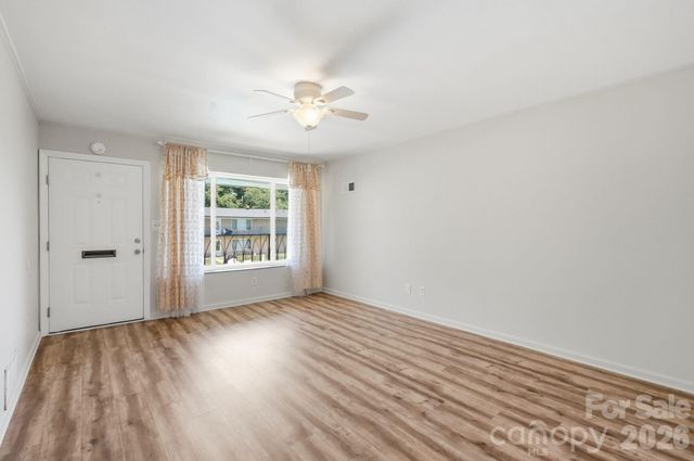 3010 Crosby Road 210, Charlotte, NC 28211