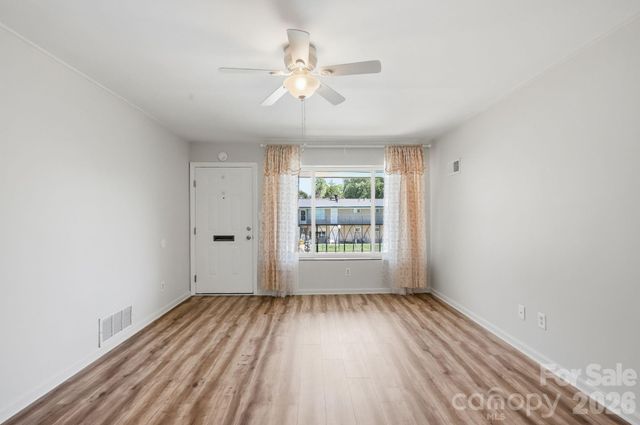 3010 Crosby Road 210, Charlotte, NC 28211