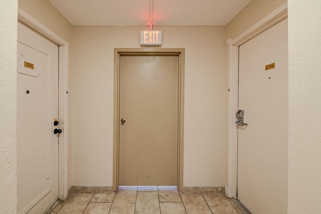 3827 Montgomery Boulevard NE APT 234, Albuquerque, NM 87109