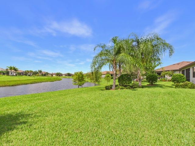 4088 Basket Oak Circle, Vero Beach, FL 32967