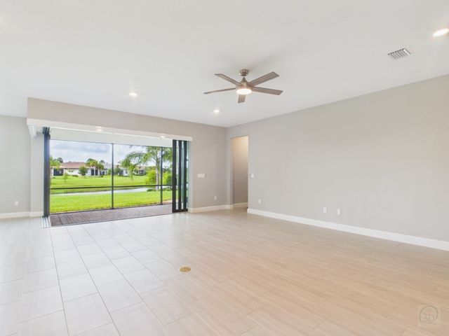 4088 Basket Oak Circle, Vero Beach, FL 32967