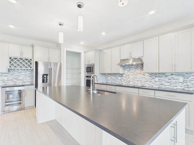 4088 Basket Oak Circle, Vero Beach, FL 32967