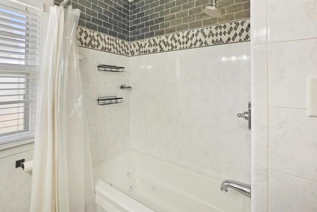 1964 S 91st STREET, West Allis, WI 53227