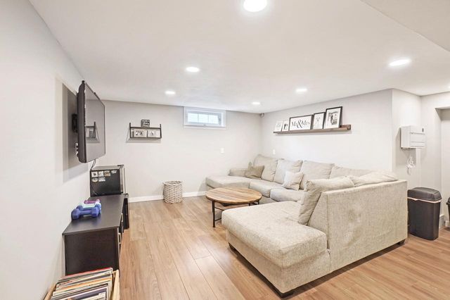 1964 S 91st STREET, West Allis, WI 53227