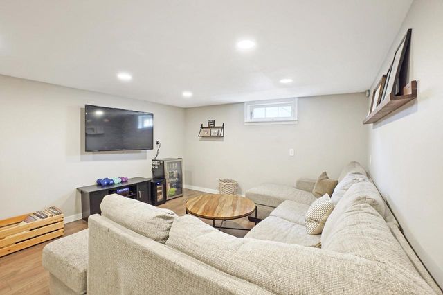 1964 S 91st STREET, West Allis, WI 53227
