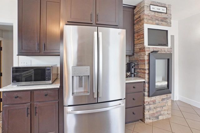 1964 S 91st STREET, West Allis, WI 53227