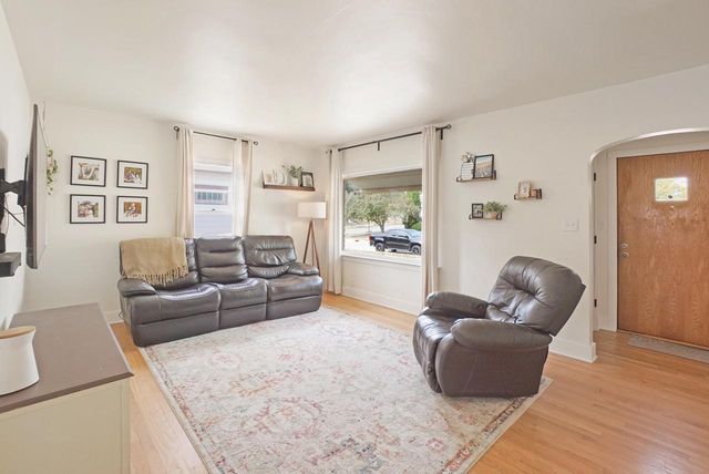 1964 S 91st STREET, West Allis, WI 53227