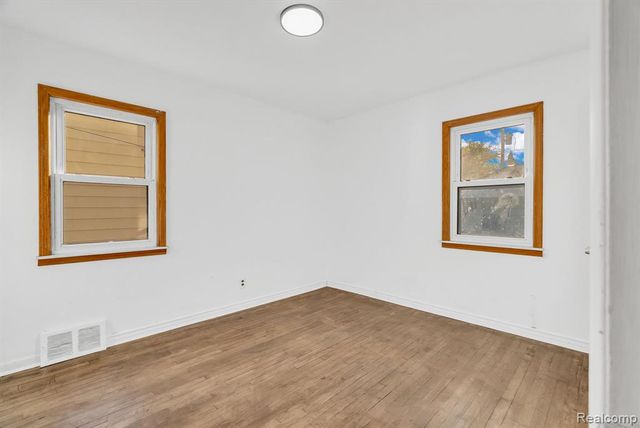 6235 Rosemont Avenue, Detroit, MI 48228