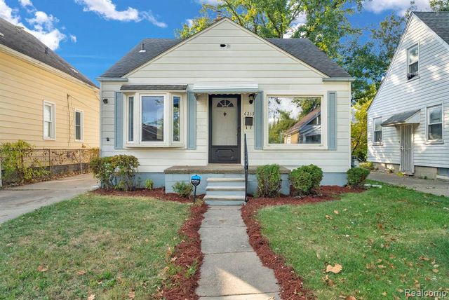 6235 Rosemont Avenue, Detroit, MI 48228