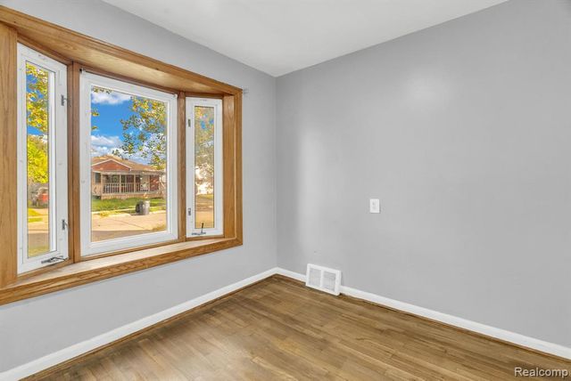 6235 Rosemont Avenue, Detroit, MI 48228