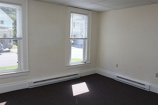 422 WALNUT Street, Erie, PA 16507