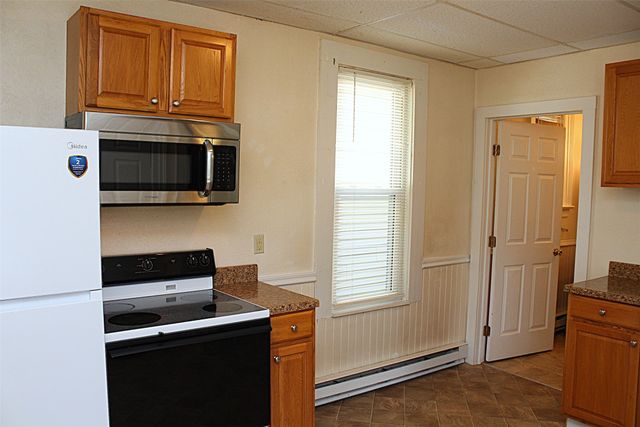 422 WALNUT Street, Erie, PA 16507