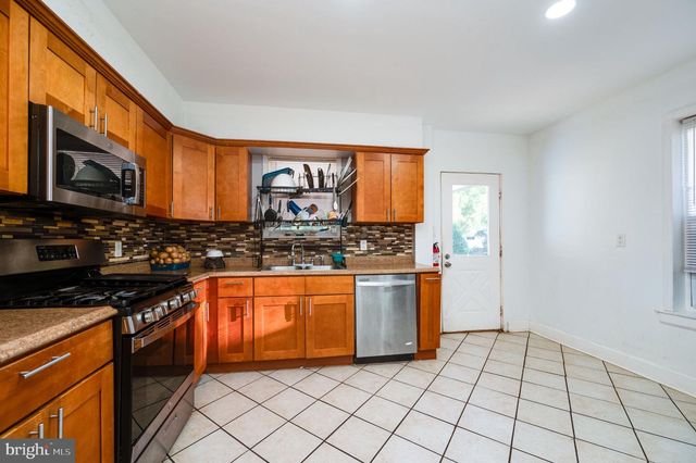 700 ALTON AVE, Reading, PA 19605