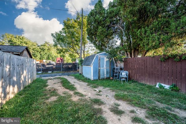 700 ALTON AVE, Reading, PA 19605