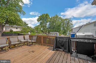 13717 GREENWOOD DR, Woodbridge, VA 22193