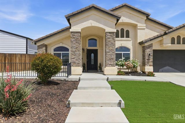 6008 Luckman Drive, Bakersfield, CA 93311