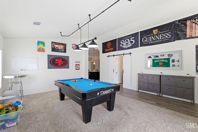 6008 Luckman Drive, Bakersfield, CA 93311