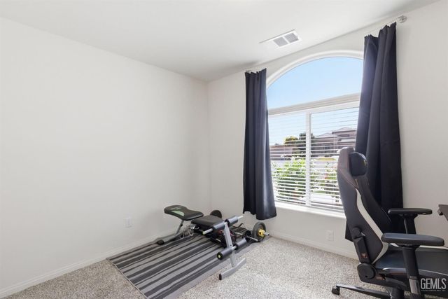 6008 Luckman Drive, Bakersfield, CA 93311