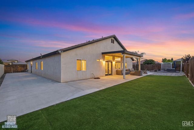 6008 Luckman Drive, Bakersfield, CA 93311