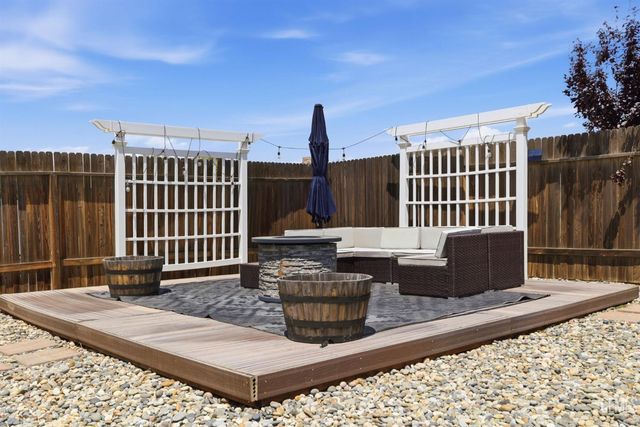 6008 Luckman Drive, Bakersfield, CA 93311