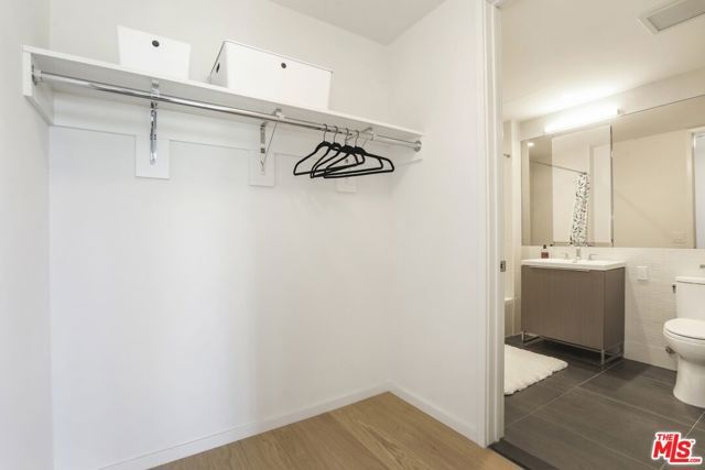 889 Francisco Street 909, Los Angeles, CA 90017