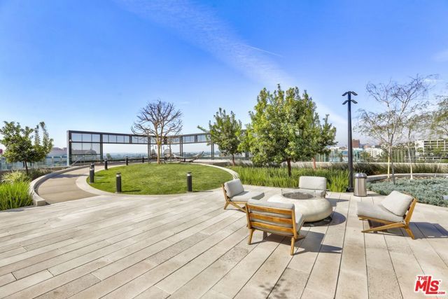 889 Francisco Street 909, Los Angeles, CA 90017