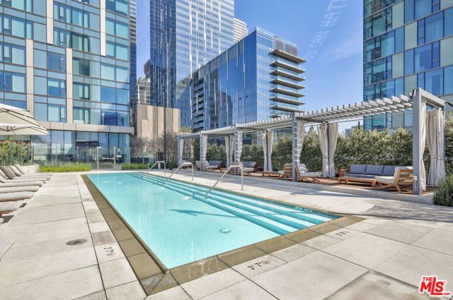 889 Francisco Street 909, Los Angeles, CA 90017