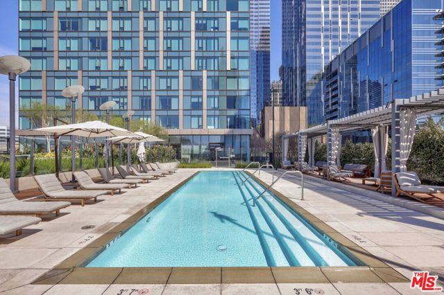 889 Francisco Street 909, Los Angeles, CA 90017