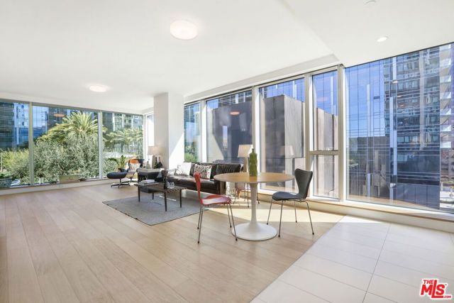 889 Francisco Street 909, Los Angeles, CA 90017