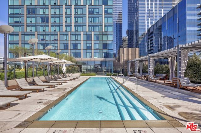 889 Francisco Street 909, Los Angeles, CA 90017