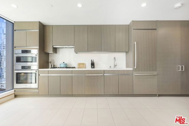 889 Francisco Street 909, Los Angeles, CA 90017