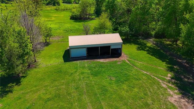 715 Dickinson Road, Independence, MO 64050
