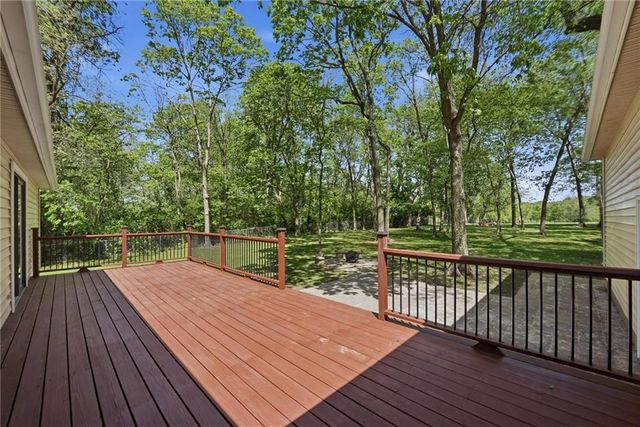 715 Dickinson Road, Independence, MO 64050