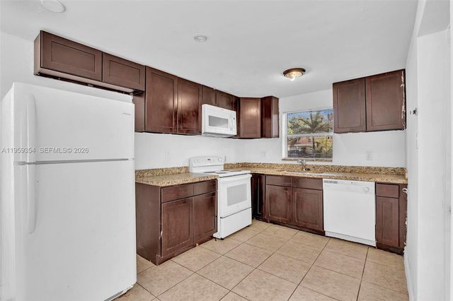 2800 NW 6th Ct, Fort Lauderdale, FL 33311