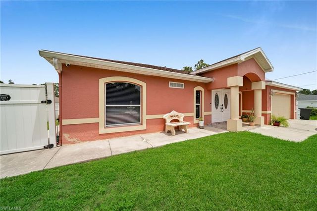 539 Summit AVE S, Lehigh Acres, FL 33974