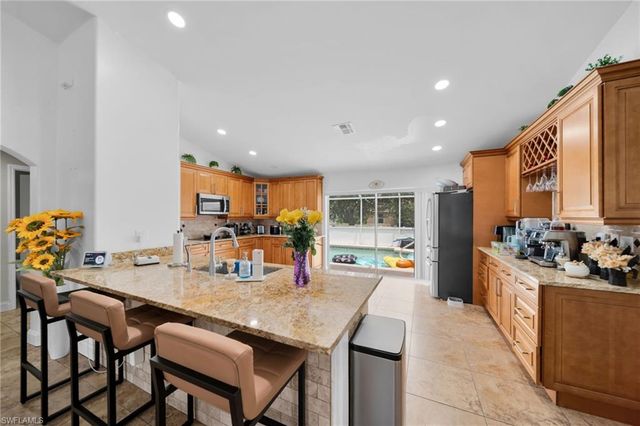 539 Summit AVE S, Lehigh Acres, FL 33974