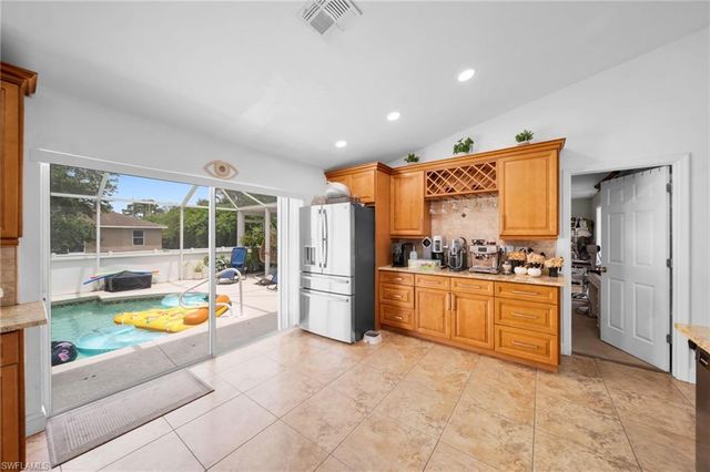539 Summit AVE S, Lehigh Acres, FL 33974