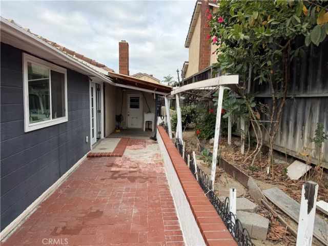 201 S Brookside Court, Anaheim, CA 92808