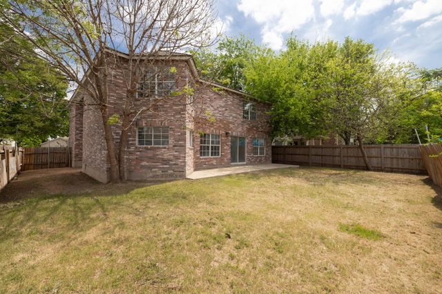 1181 Forest Bluff TRL, Round Rock, TX 78665