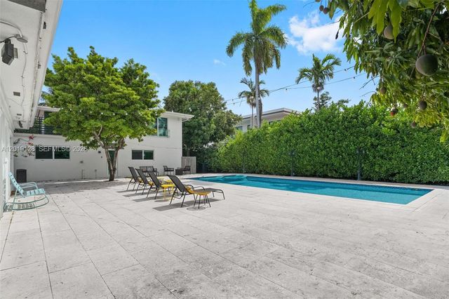 3758 Prairie Ave, Miami Beach, FL 33140