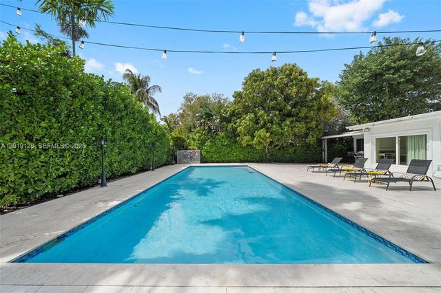 3758 Prairie Ave, Miami Beach, FL 33140
