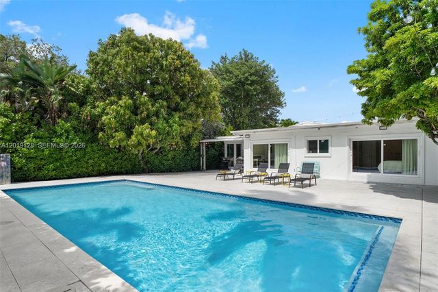 3758 Prairie Ave, Miami Beach, FL 33140