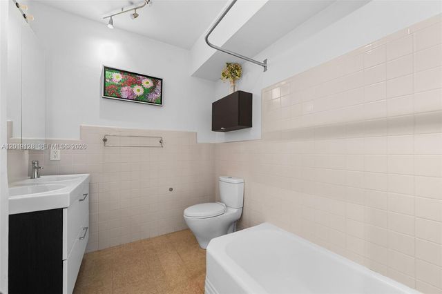 3758 Prairie Ave, Miami Beach, FL 33140