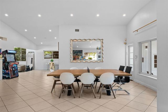 3758 Prairie Ave, Miami Beach, FL 33140
