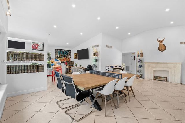 3758 Prairie Ave, Miami Beach, FL 33140