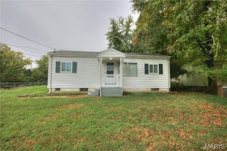 7402 Blanding Drive, Ferguson, MO 63135