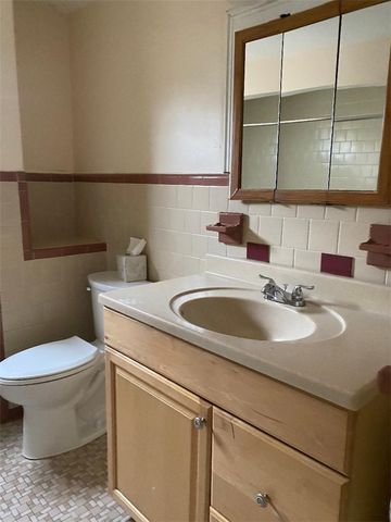11 Dawson Street, Pawtucket, RI 02861