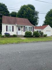 11 Dawson Street, Pawtucket, RI 02861