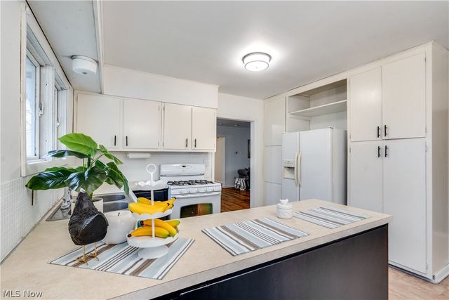 1440 Treasch Drive, Cuyahoga Falls, OH 44221